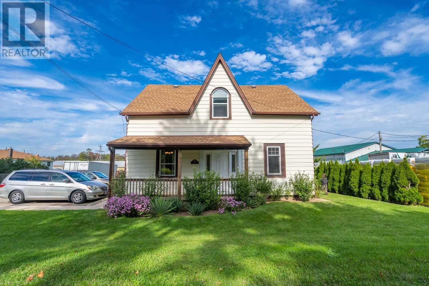 240 Freelton Road, Hamilton, ON, L8B 0Z5