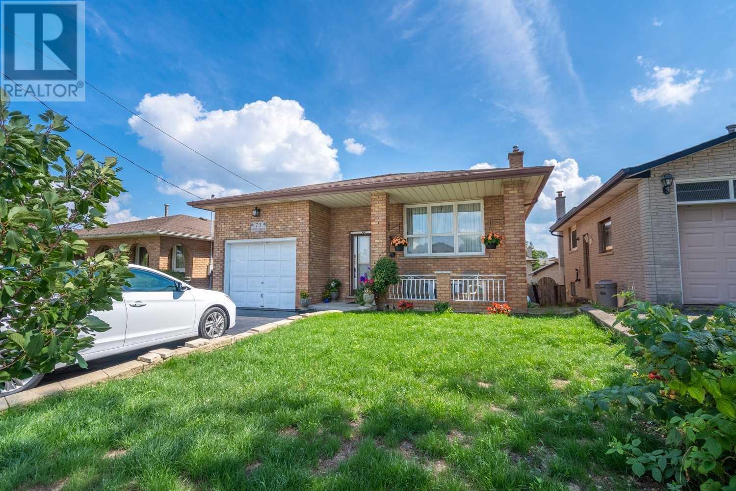 73 Napoli Drive, Hamilton, ON, L9C 6X1