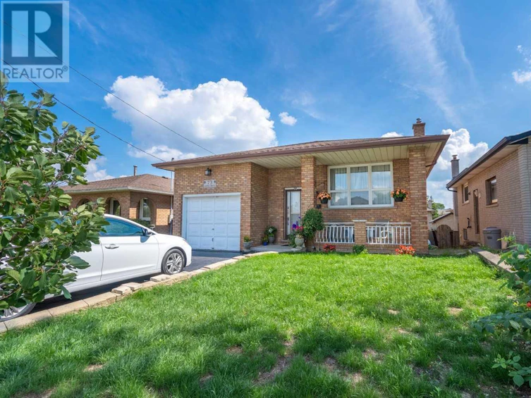 73 Napoli Drive, Hamilton, ON, L9C 6X1