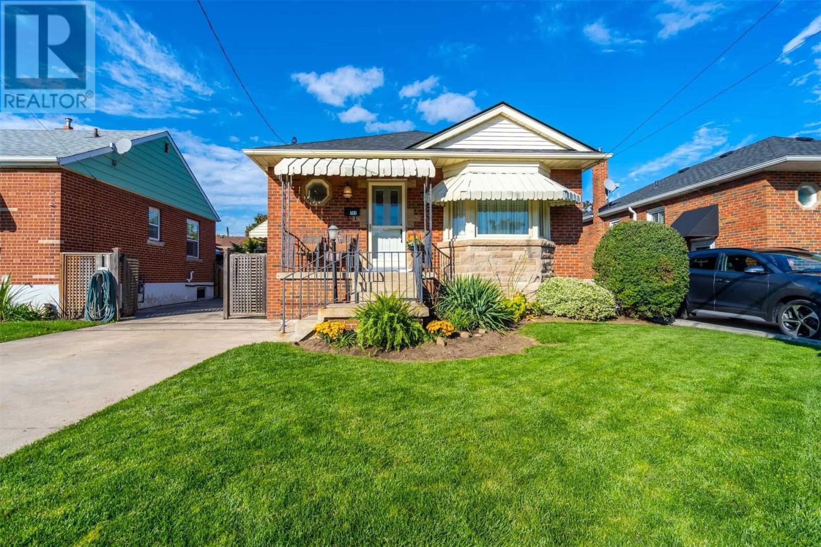 763 Queensdale Avenue East, Hamilton, ON, L8V 1M7
