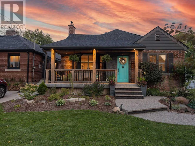 43 Belvidere Avenue, Hamilton, ON, L9A 3B6