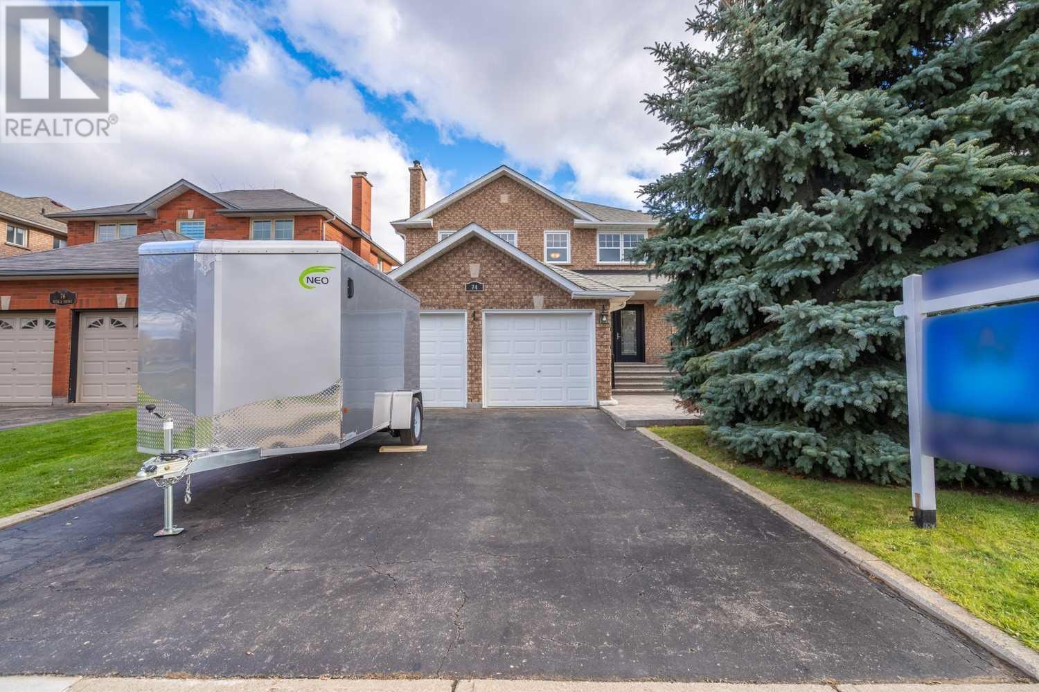 74 Niska Drive, Hamilton, ON, L8B 0M4