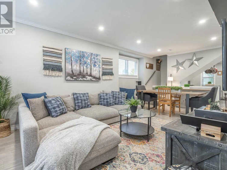 62 Weir Street N, Hamilton, ON, L8H 5E6