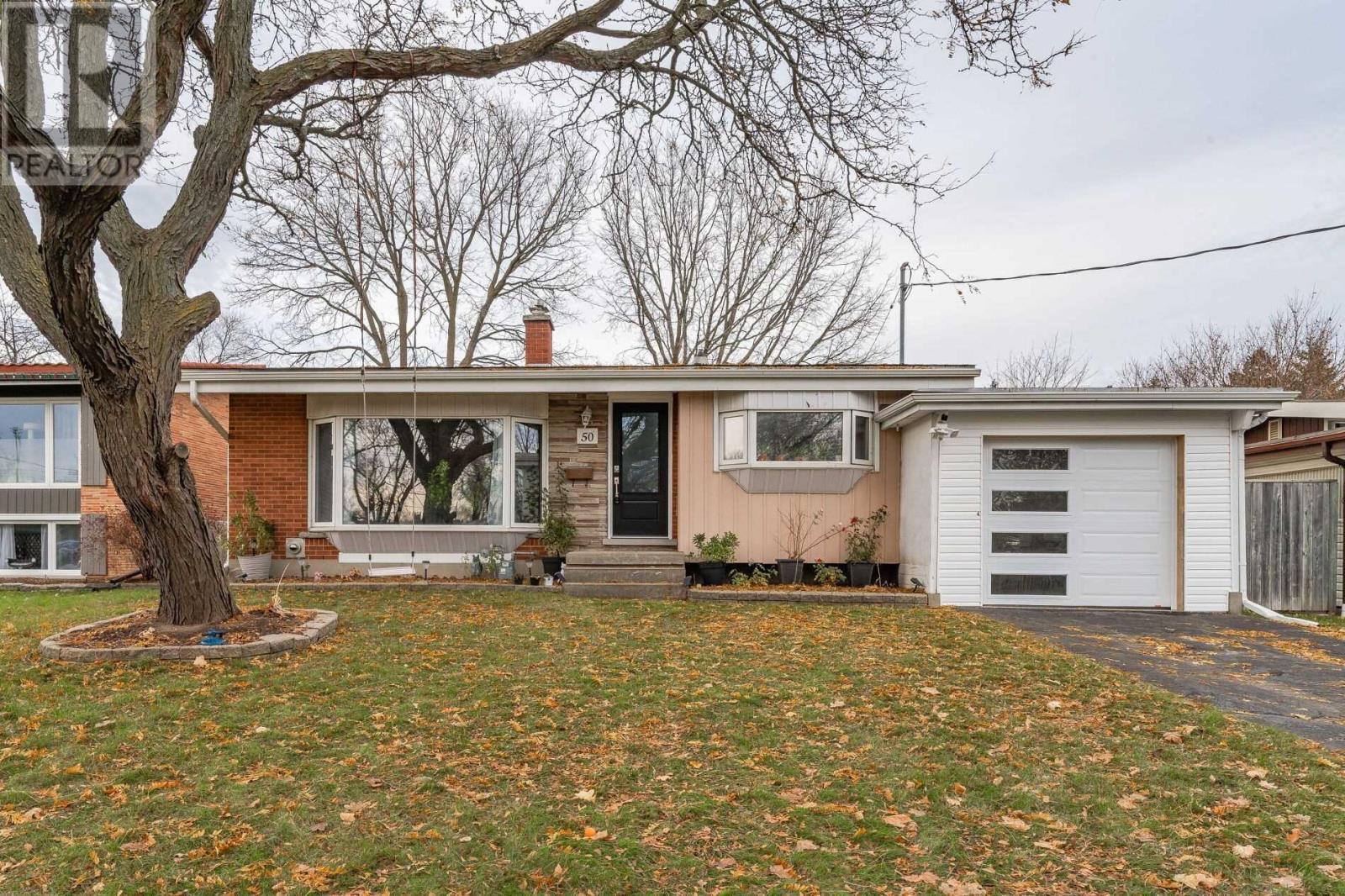 50 Wedgewood Drive, Kitchener, ON, N2B 1E5