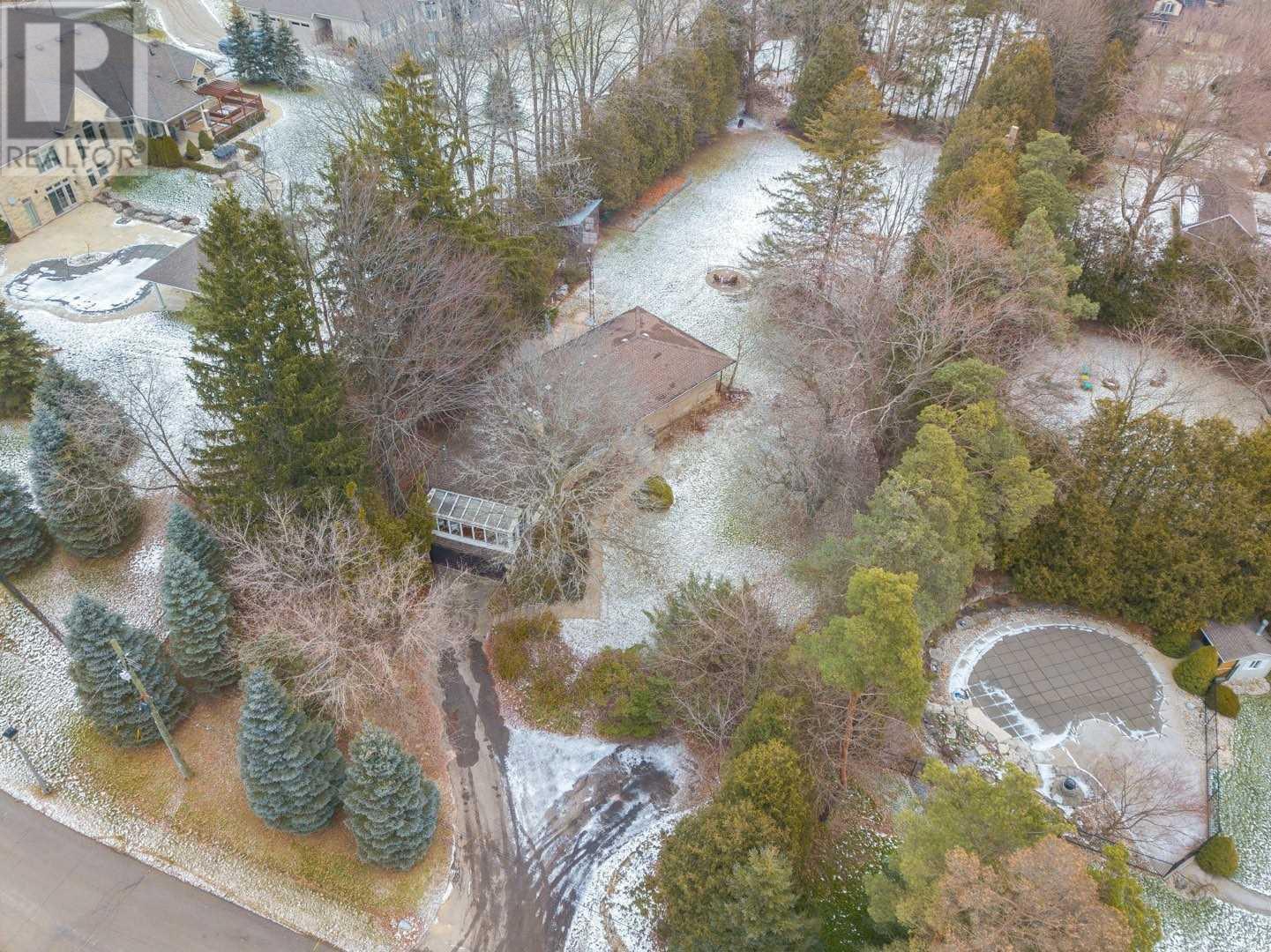 5 Sun Avenue, Hamilton, ON, L9H 5A6