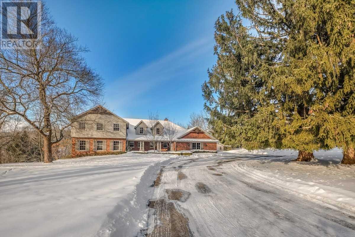 337 Cramer Road, Hamilton, ON, L9H 5E2