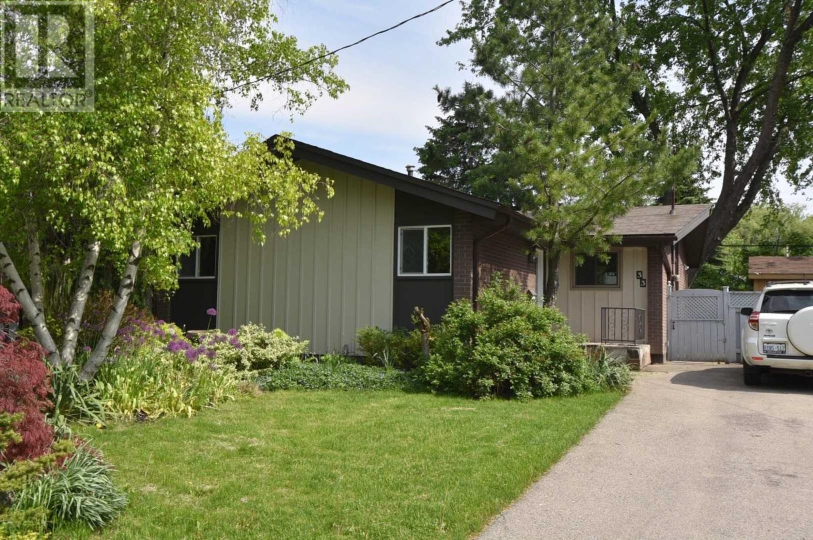 33 Westaway Place, Hamilton, ON, L9C 2E9