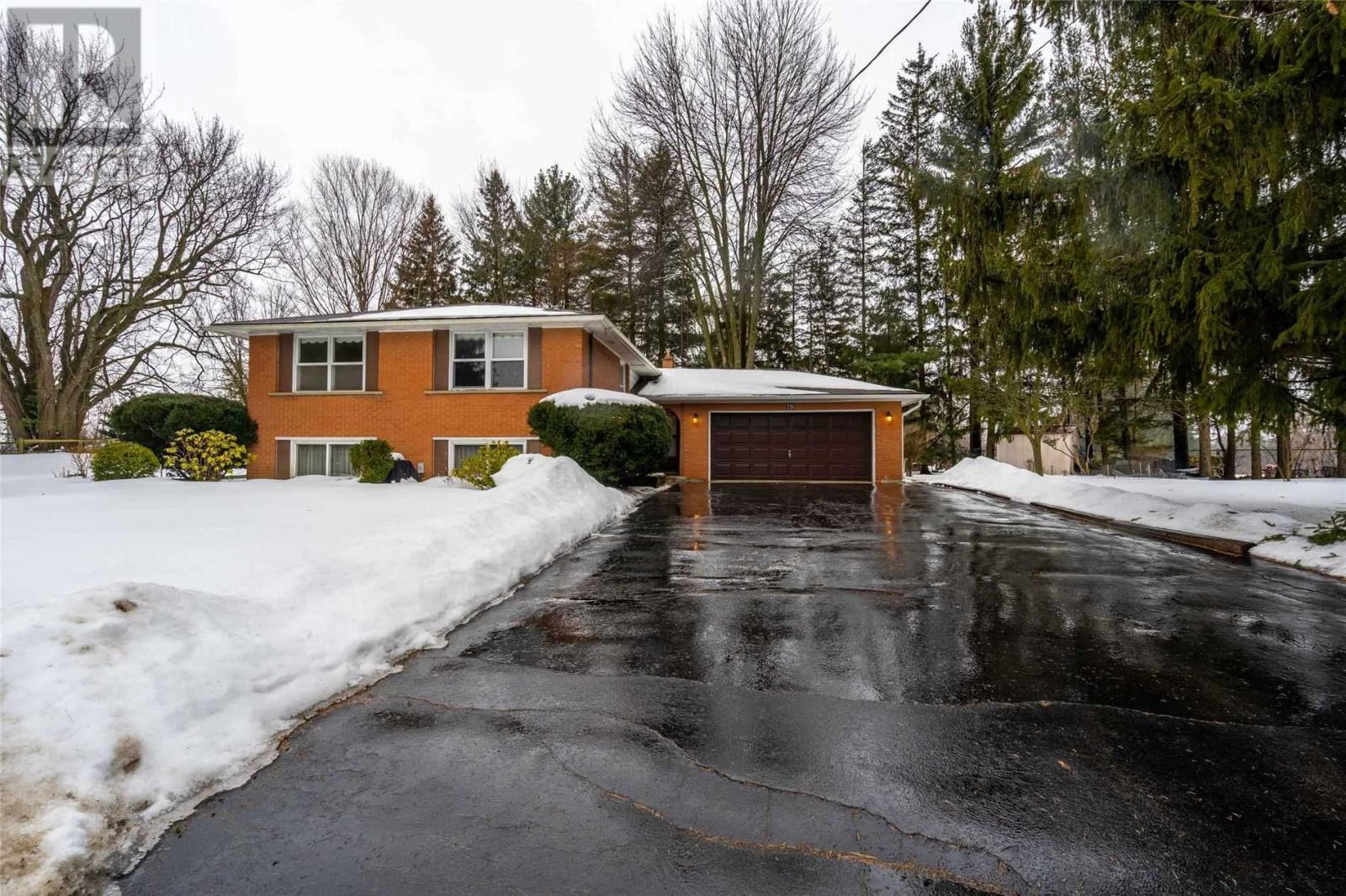18 Binkley Court, Hamilton, ON, L0R 1V0
