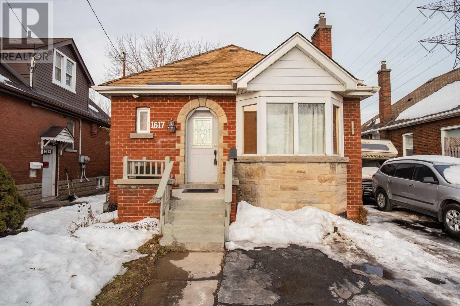 1617 Main Street East, Hamilton, ON, L8H 1C4