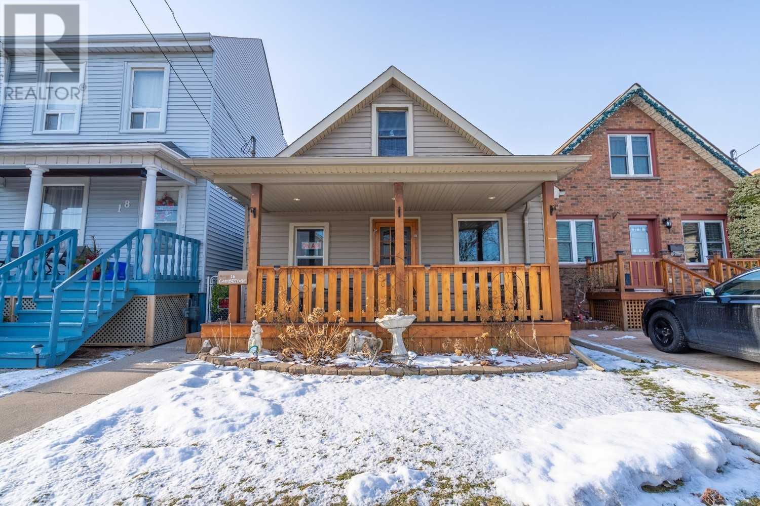16 Cambridge Avenue, Hamilton, ON, L8H 1T5