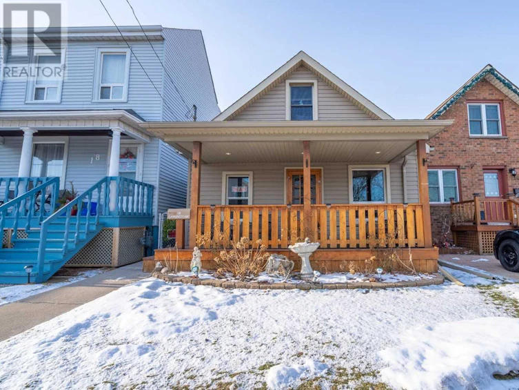 16 Cambridge Avenue, Hamilton, ON, L8H 1T5