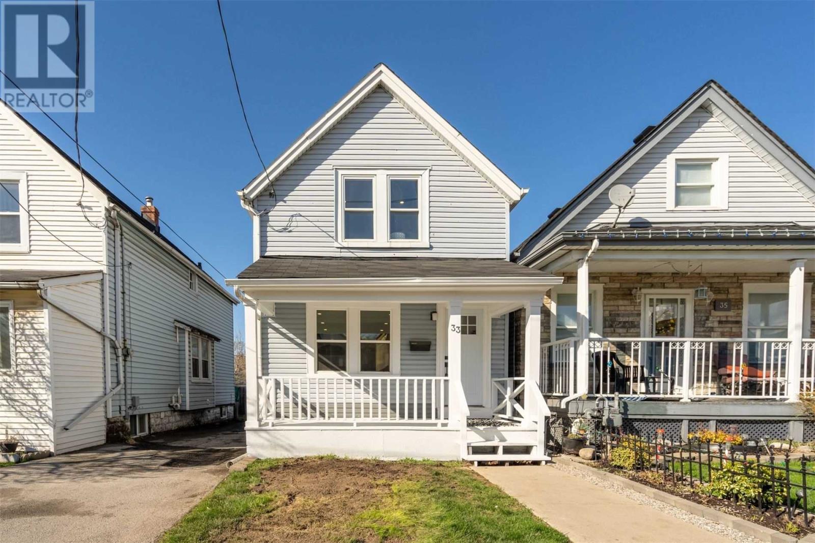 33 Dalkeith Avenue, Hamilton, ON, L8L 3J3