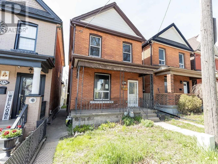 194 Simcoe Street East, Hamilton, ON, L8L 3P1
