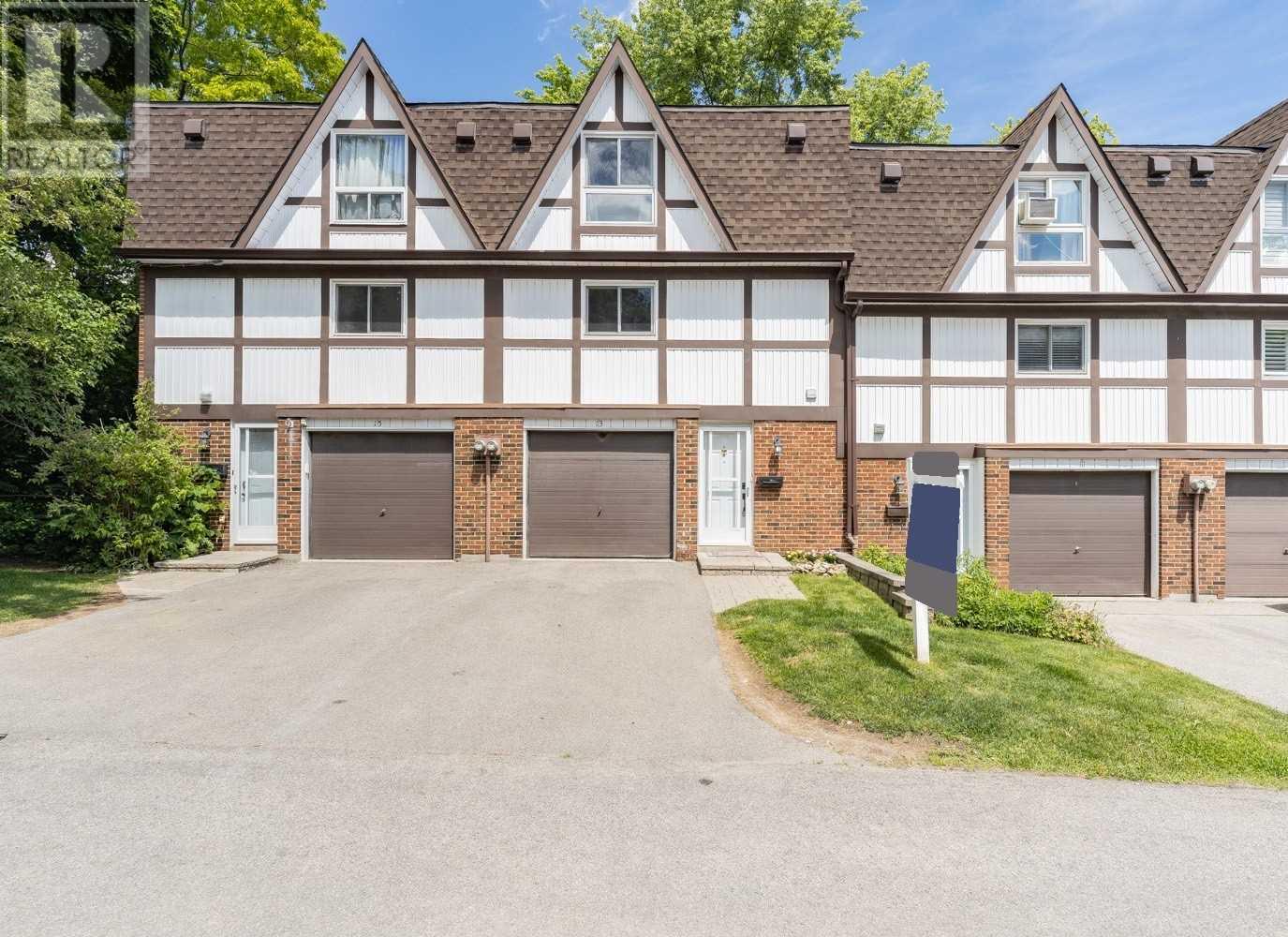 13 Trudy Court, Hamilton, ON, L9H 5P6
