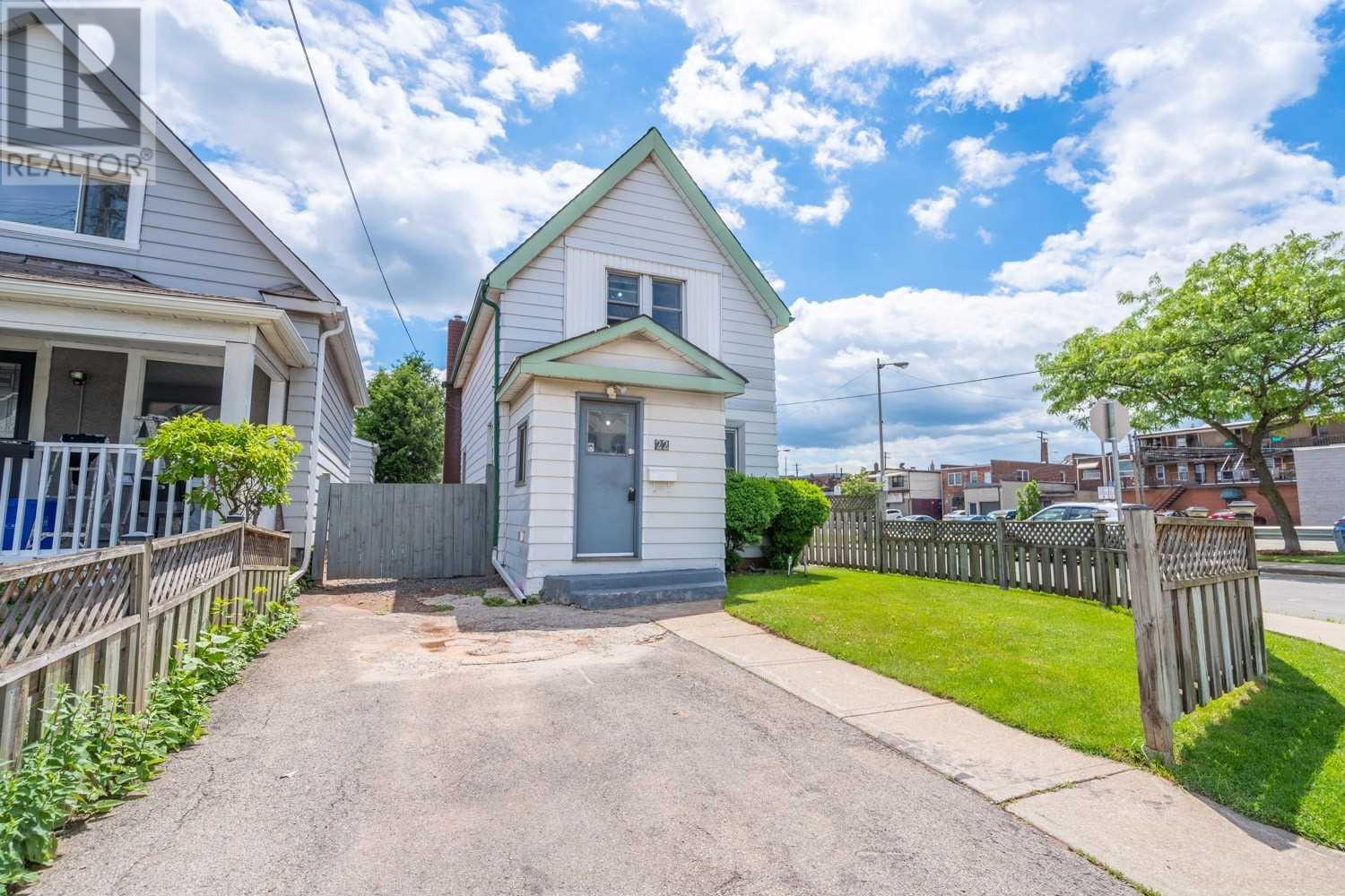 22 Argyle Avenue, Hamilton, ON, L8H 2S6