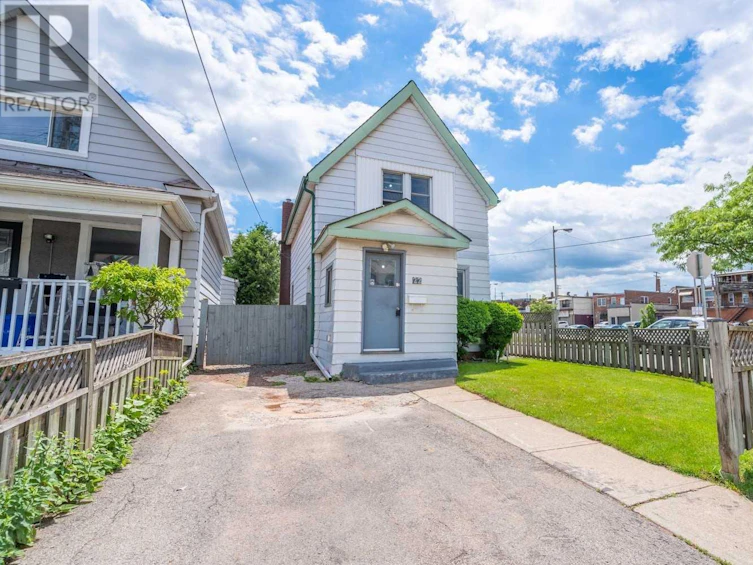 22 Argyle Avenue, Hamilton, ON, L8H 2S6