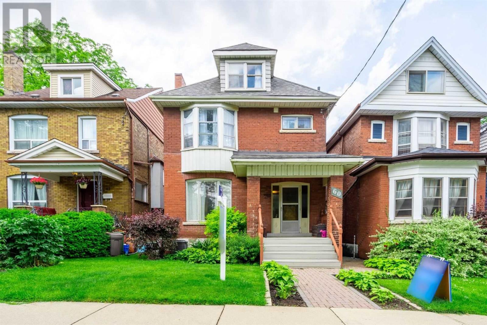 60 Beulah Avenue, Hamilton, ON