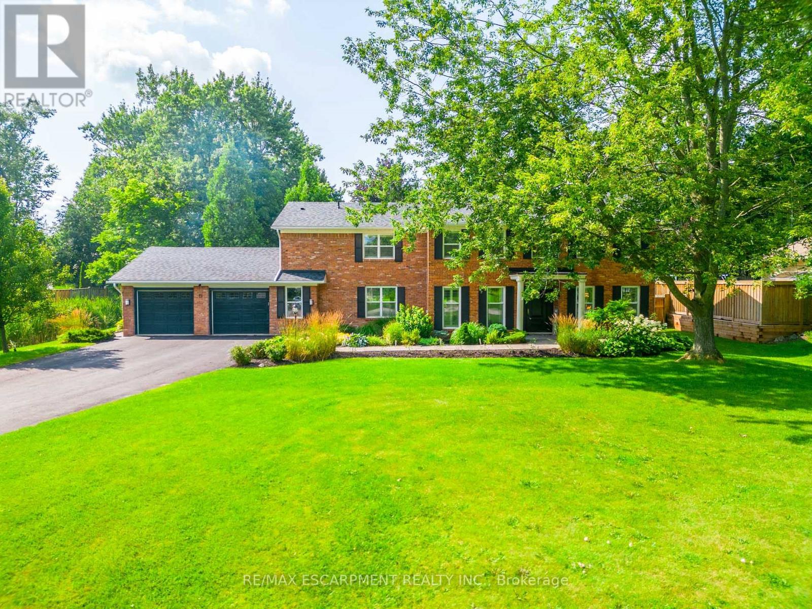 19 Kentmere Grove, Hamilton, ON, L0R 1H2