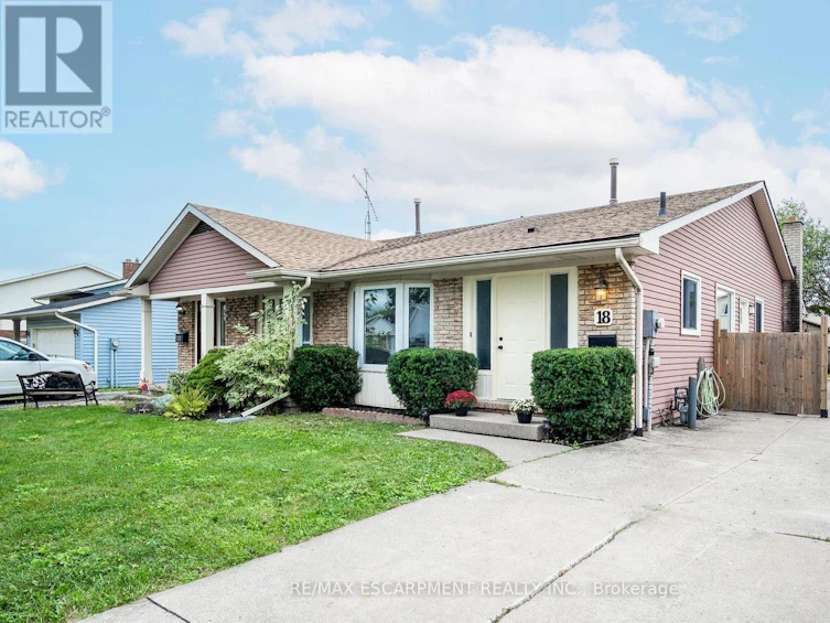 18 Dundee Drive, St. Catharines, ON, L2P 3T1