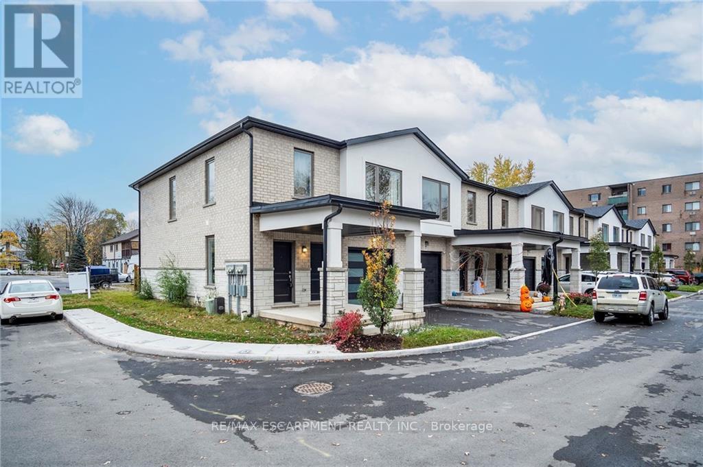 3 Alayche Trail, Welland, ON, L3C 0J7