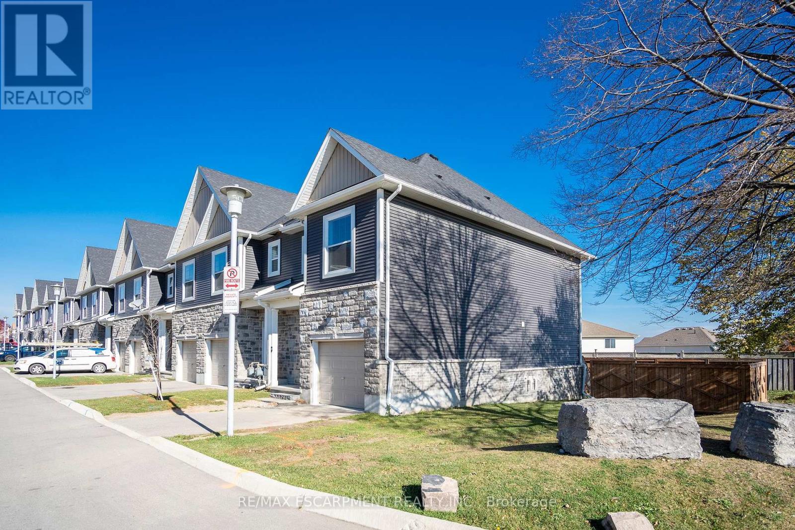 F1-439 Athlone South, Woodstock, ON, N4V 0C8