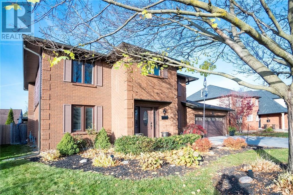 465 Melanie Crescent, Hamilton, ON, L9G 4B1