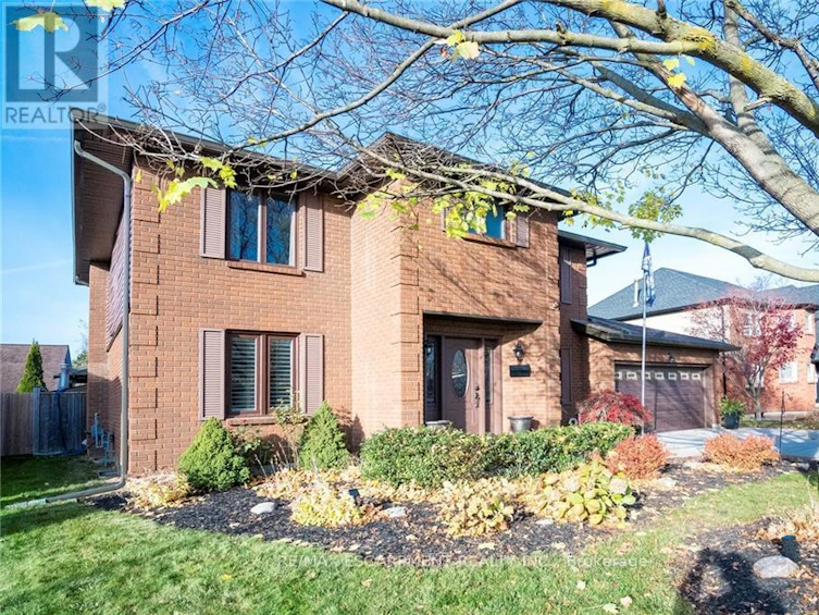 465 Melanie Crescent, Hamilton, ON, L9G 4B1