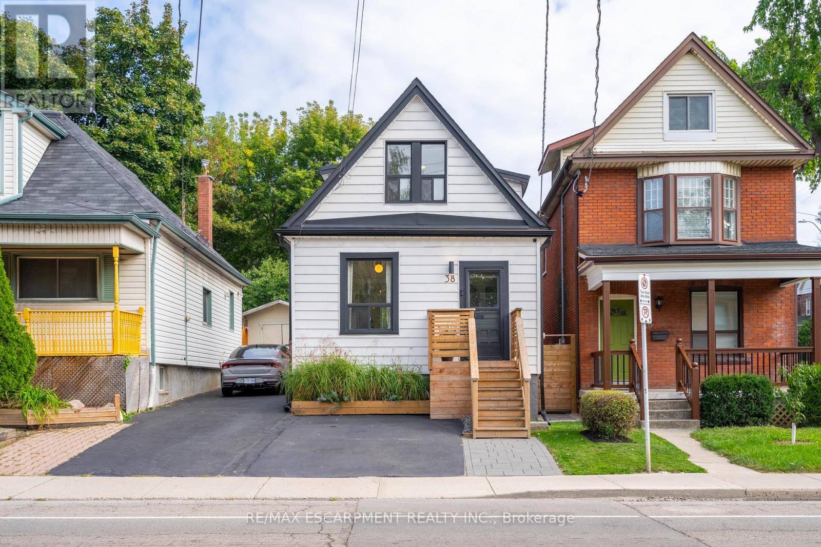 38 Dundurn Street North, Hamilton, ON, L8R 3E1