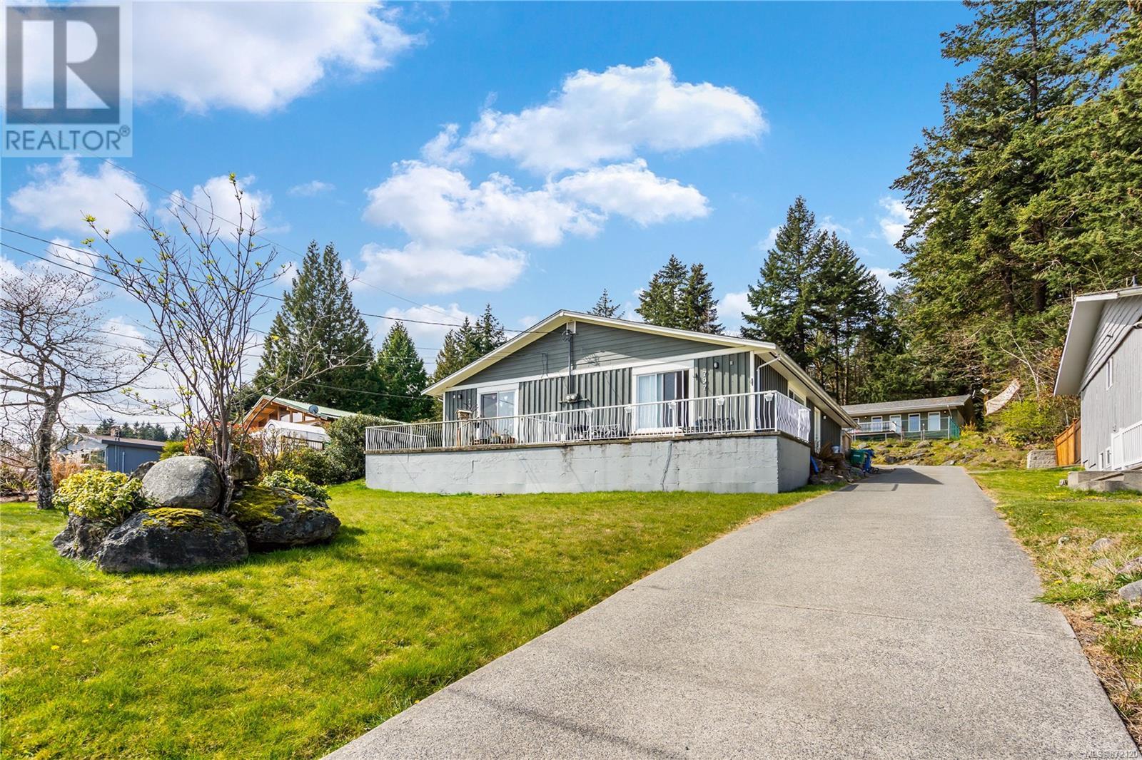 795/797/799 Dogwood Road, Nanaimo, BC, V9R 3C2