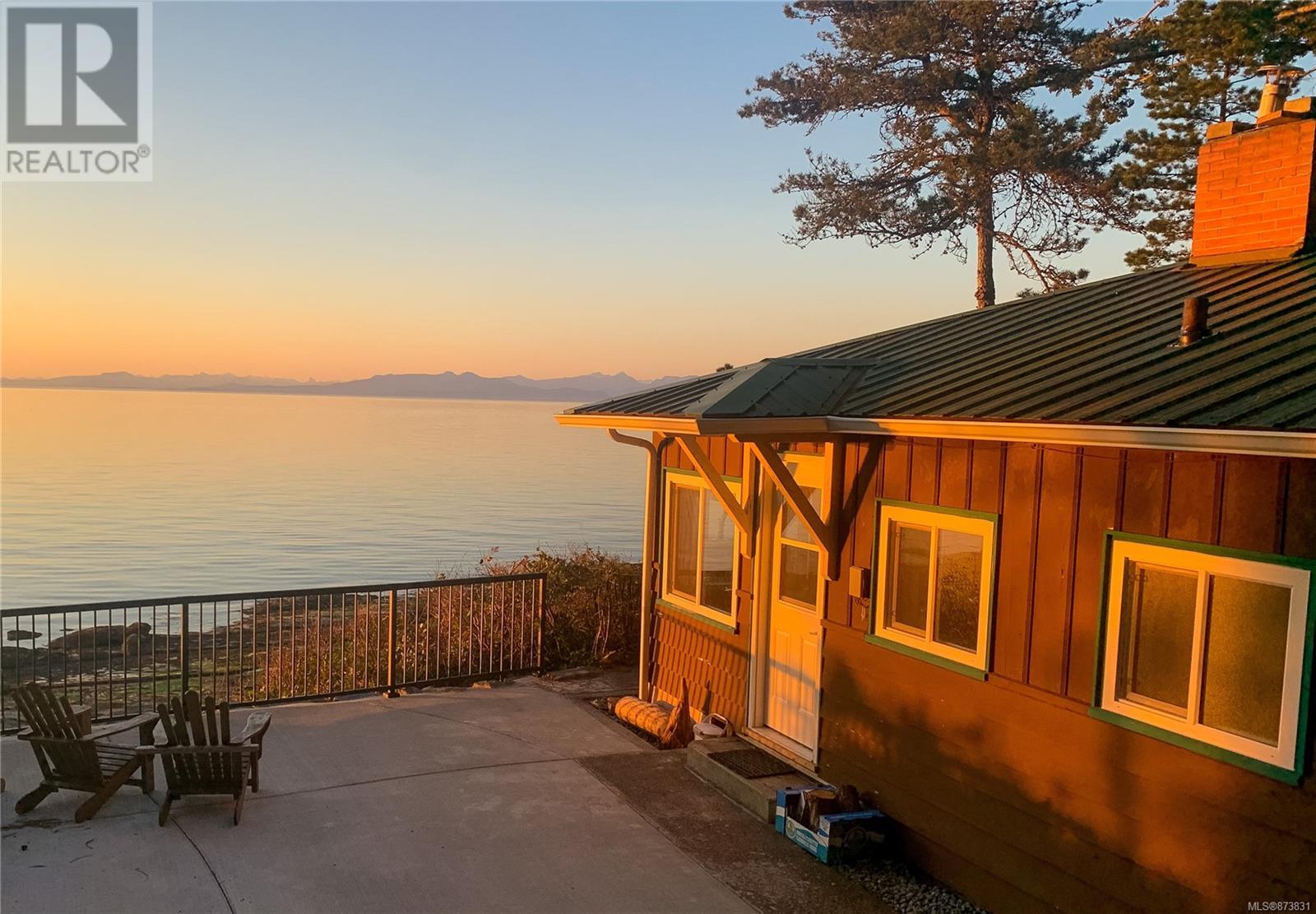 LOT A & B-570 Berry Point, Gabriola Island, BC, V9T 1X1