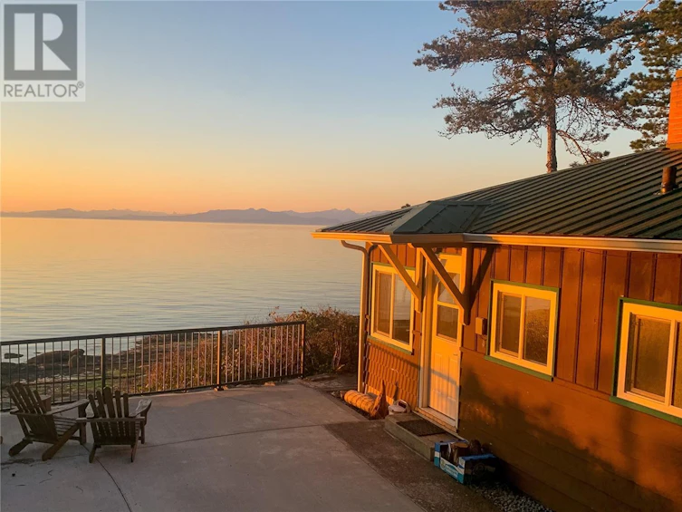 LOT A & B-570 Berry Point, Gabriola Island, BC, V9T 1X1