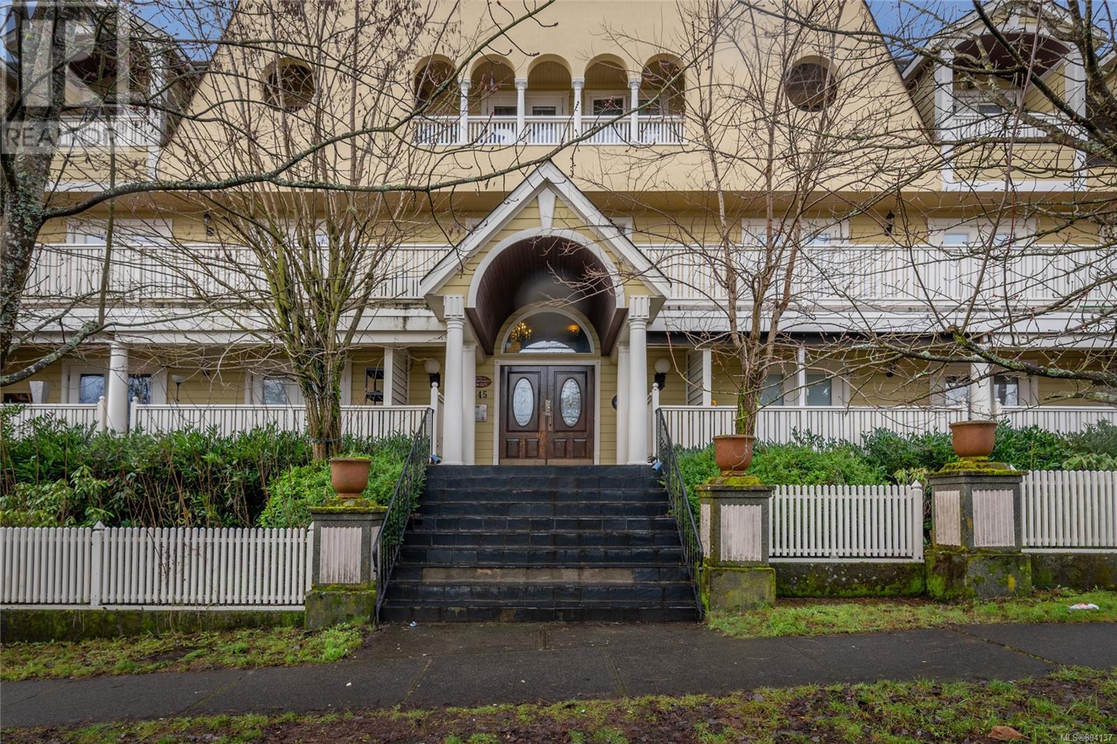 103-645 Selby, Nanaimo, BC, V9R 2S2