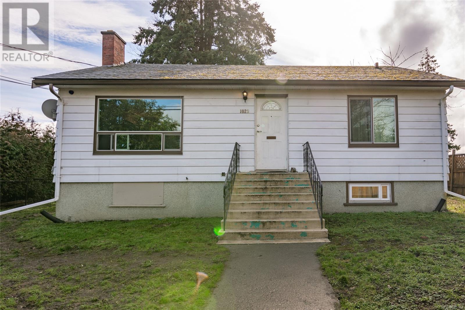 1023 Dufferin Crescent, Nanaimo, BC, V9S 2B5