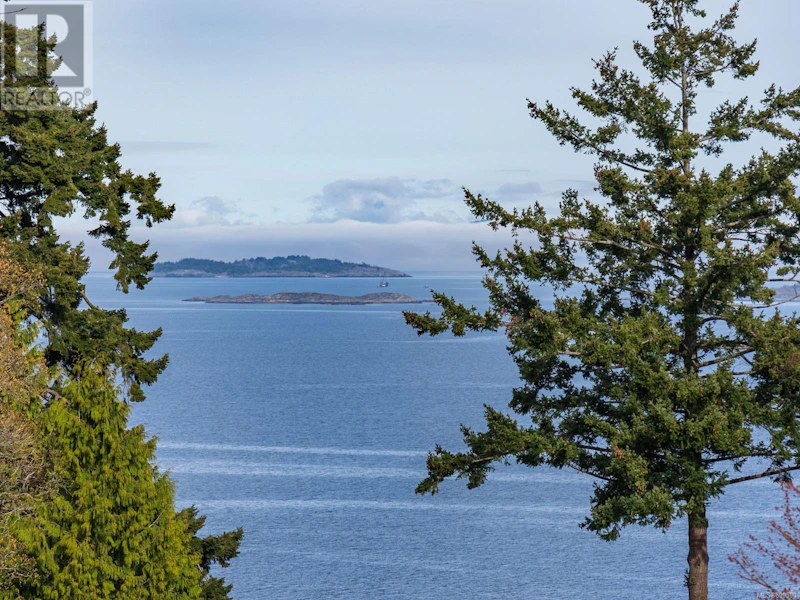 6373 Icarus Drive, Nanaimo BC V9V 1N4