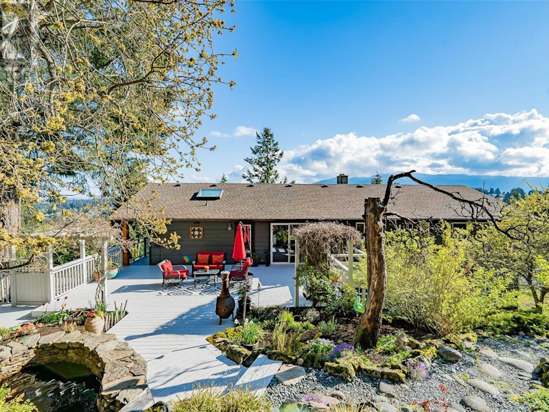 3200 Telescope Terrace, Nanaimo BC V9T 4A9