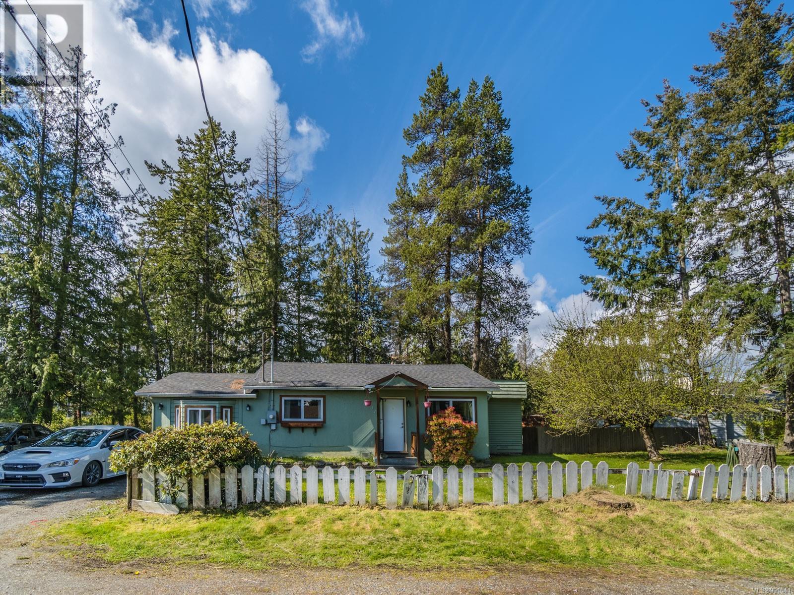 312 Bernard Avenue, Parksville, BC, V9P 1K1
