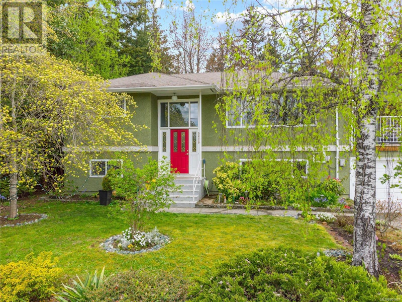 5620 Arnhem Terrace, Nanaimo BC V9T 2M3