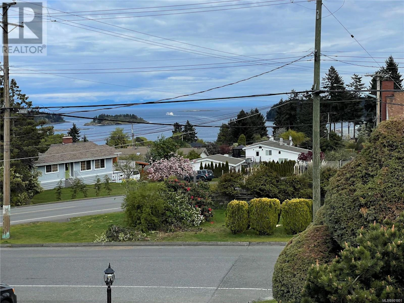 2481 Glenayr Drive, Nanaimo BC V9S 3R8