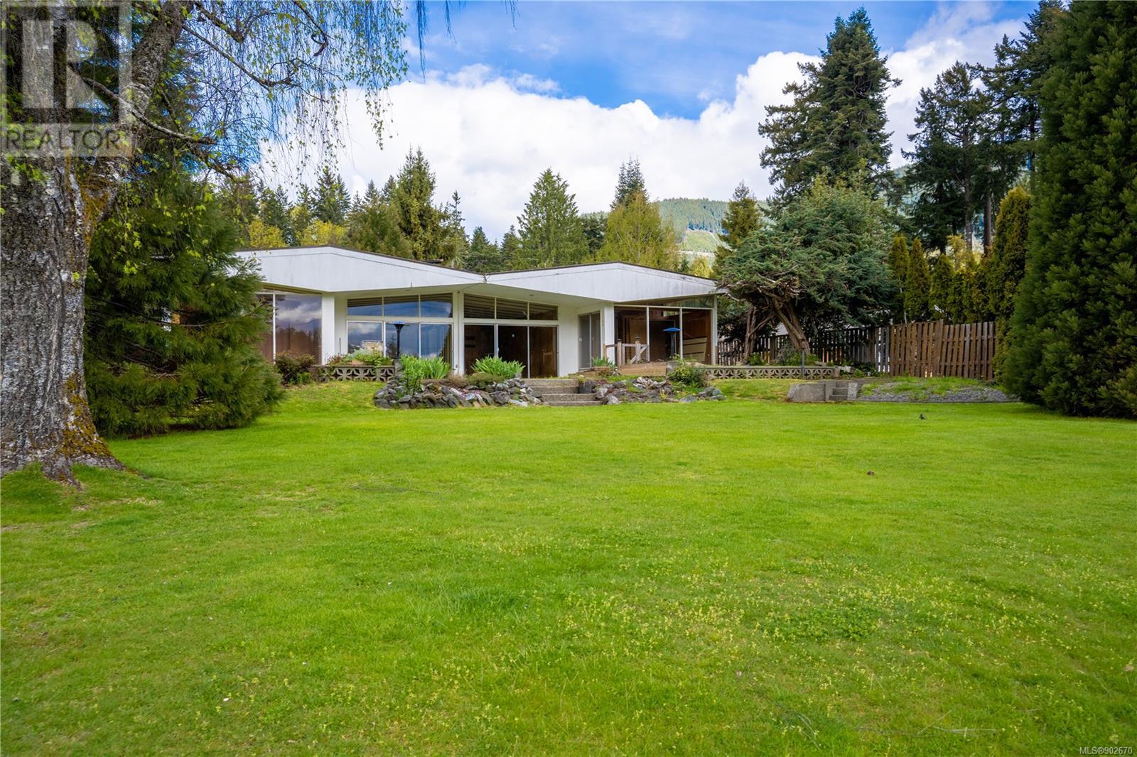 80 Park Road, Lake Cowichan, BC, V0R 2G0