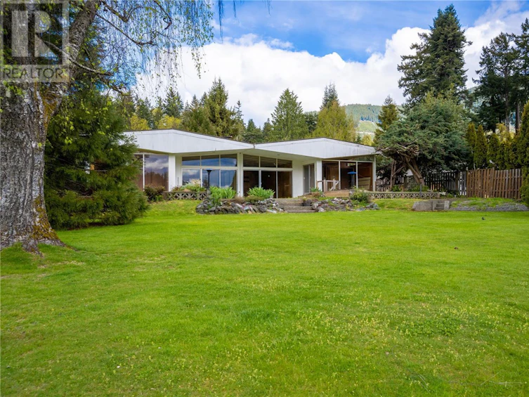 80 Park Road, Lake Cowichan, BC, V0R 2G0