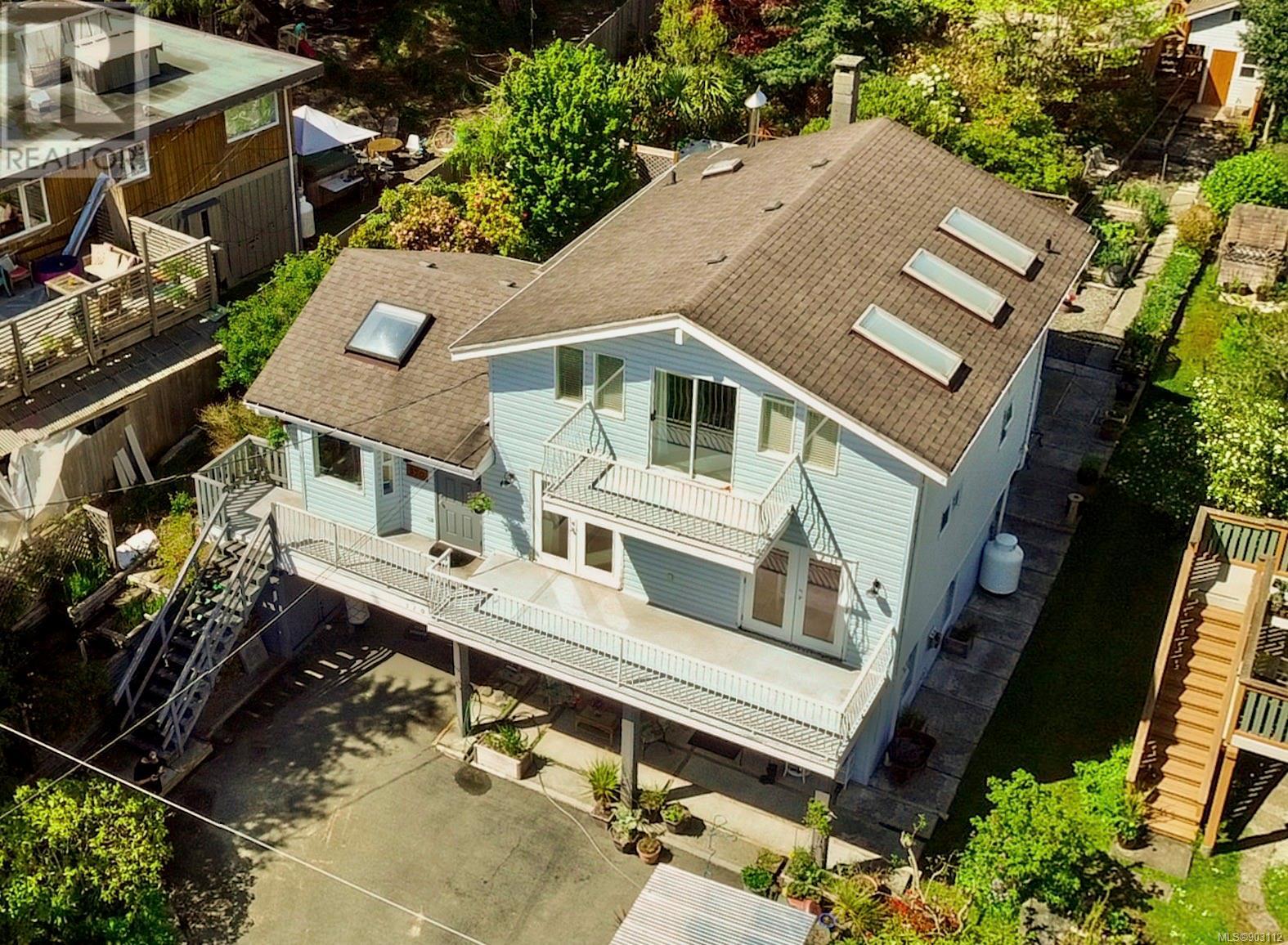 370 Gibson Street, Tofino, BC, V0R 2Z0