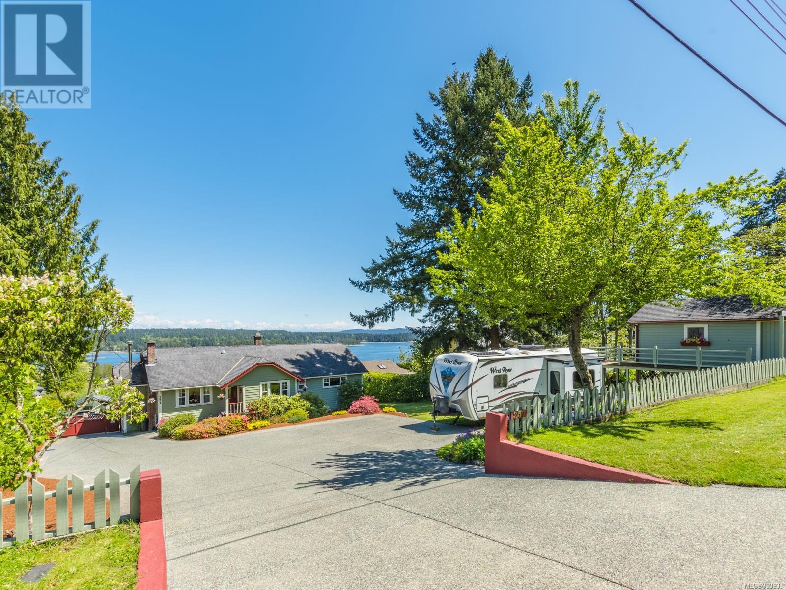 257 Dogwood Drive, Ladysmith, BC, V9G 1T3