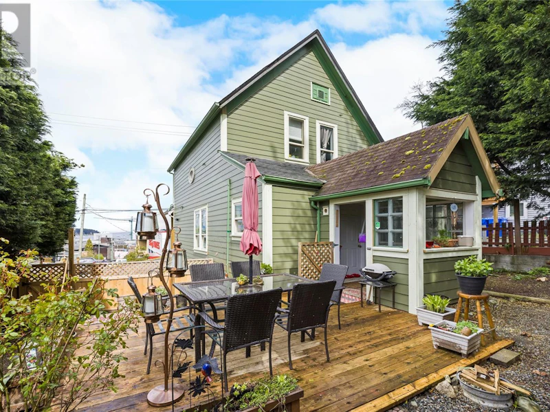 21 Robarts Street, Nanaimo BC V9R 2S3