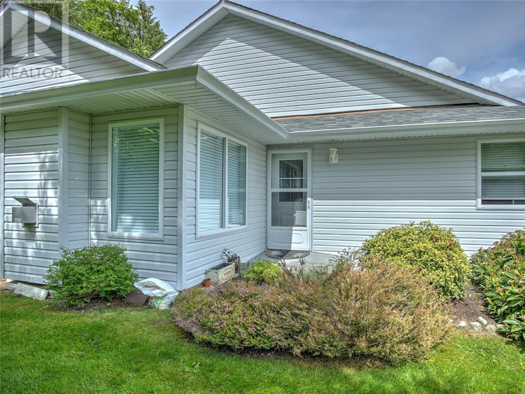 1-300 Grosskleg Way, Lake Cowichan, BC, V0R 2G1
