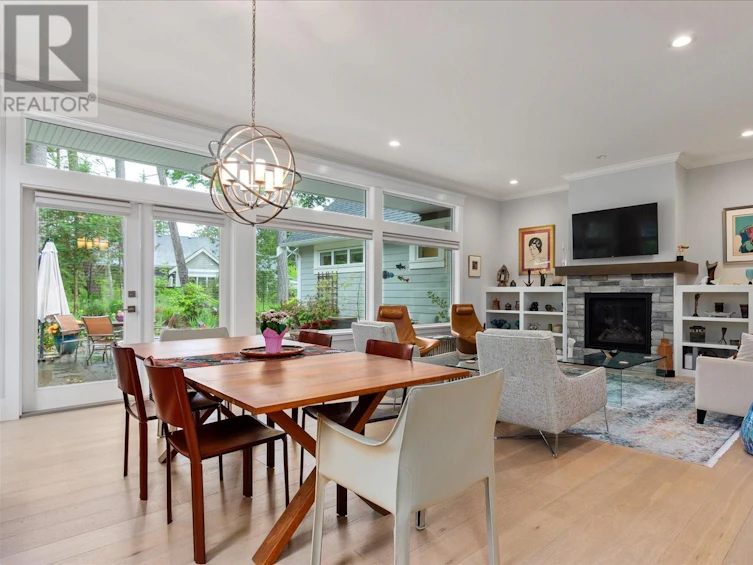 634 Nassau Crescent, Qualicum Beach, BC, V9K 1C4