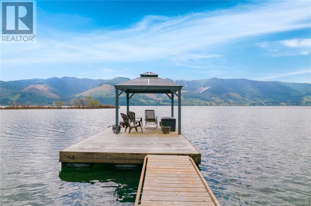 11392 Youbou Road, Youbou, BC, V0R 3E1