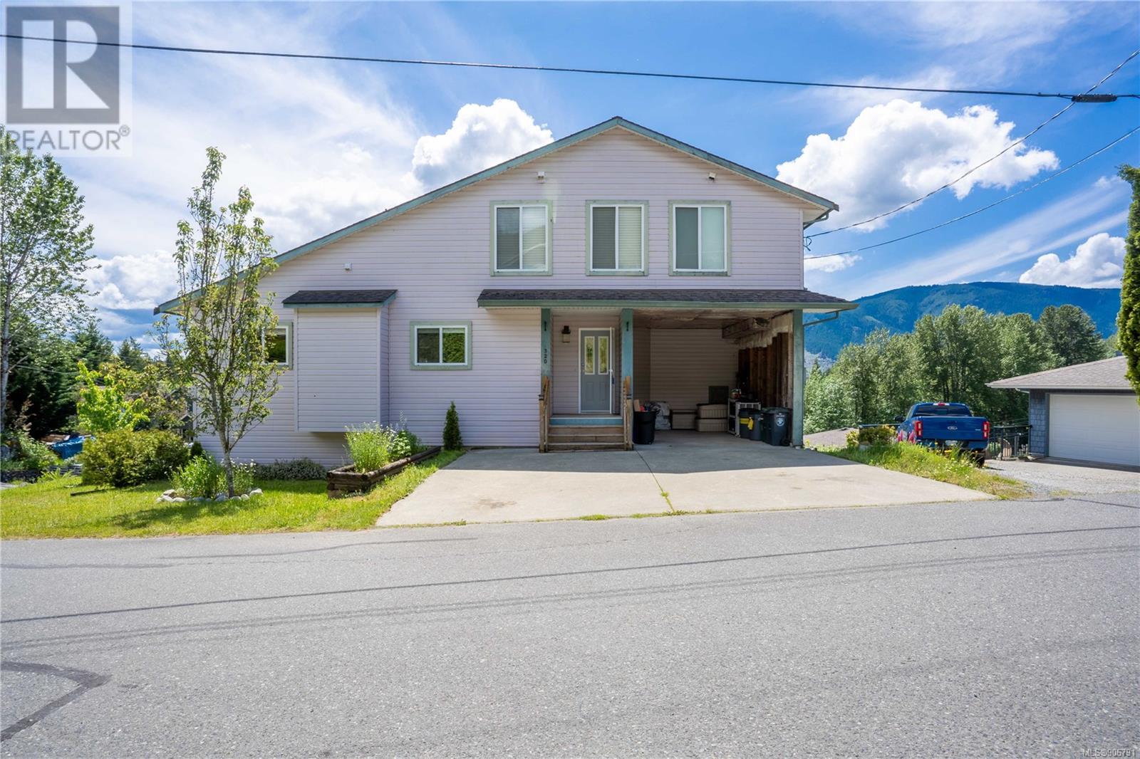 320 Carnell Drive, Lake Cowichan, BC, V0R 2G0