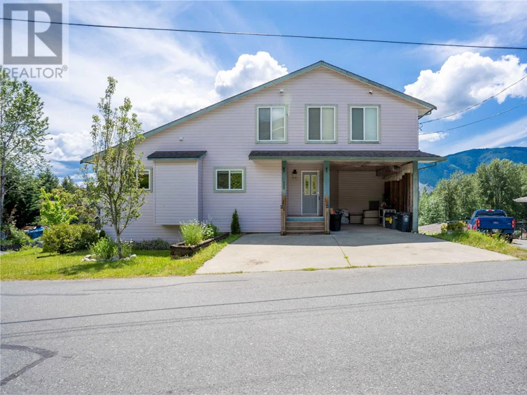 320 Carnell Drive, Lake Cowichan, BC, V0R 2G0