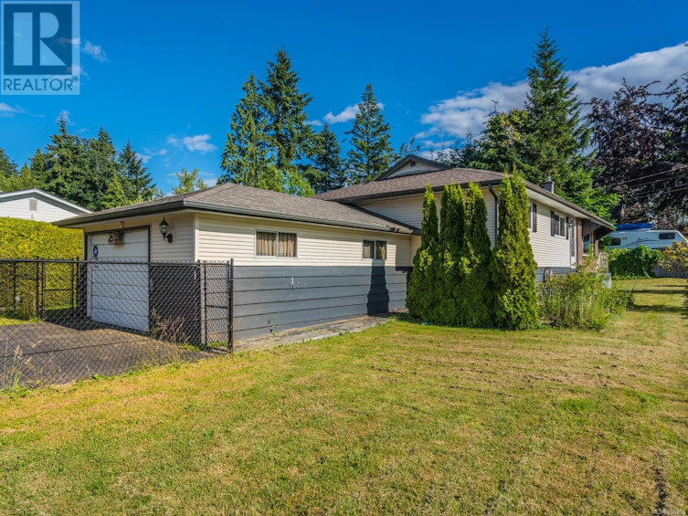 260 Pritchard Road, Comox, BC, V9M 2P4