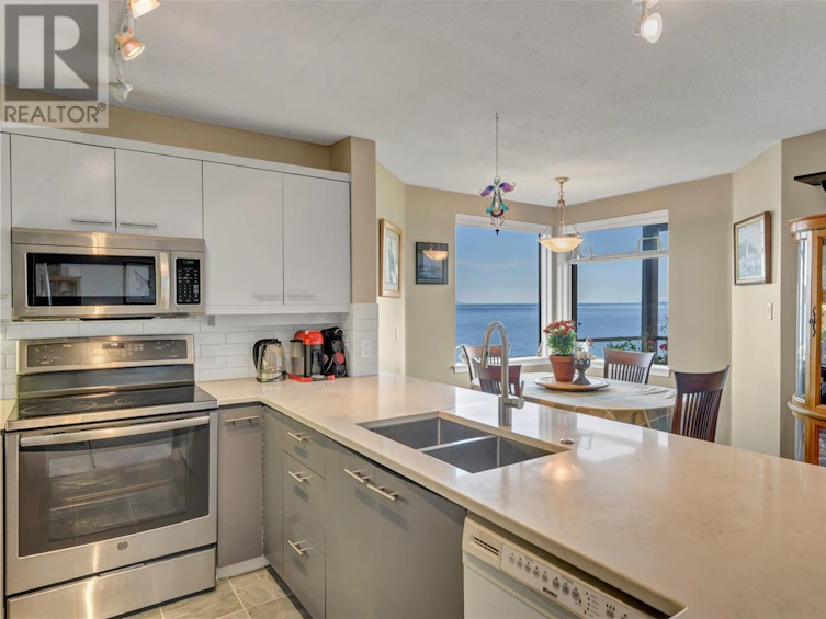 3306-27 South Island Highway, Campbell River, BC, V9W 1A2